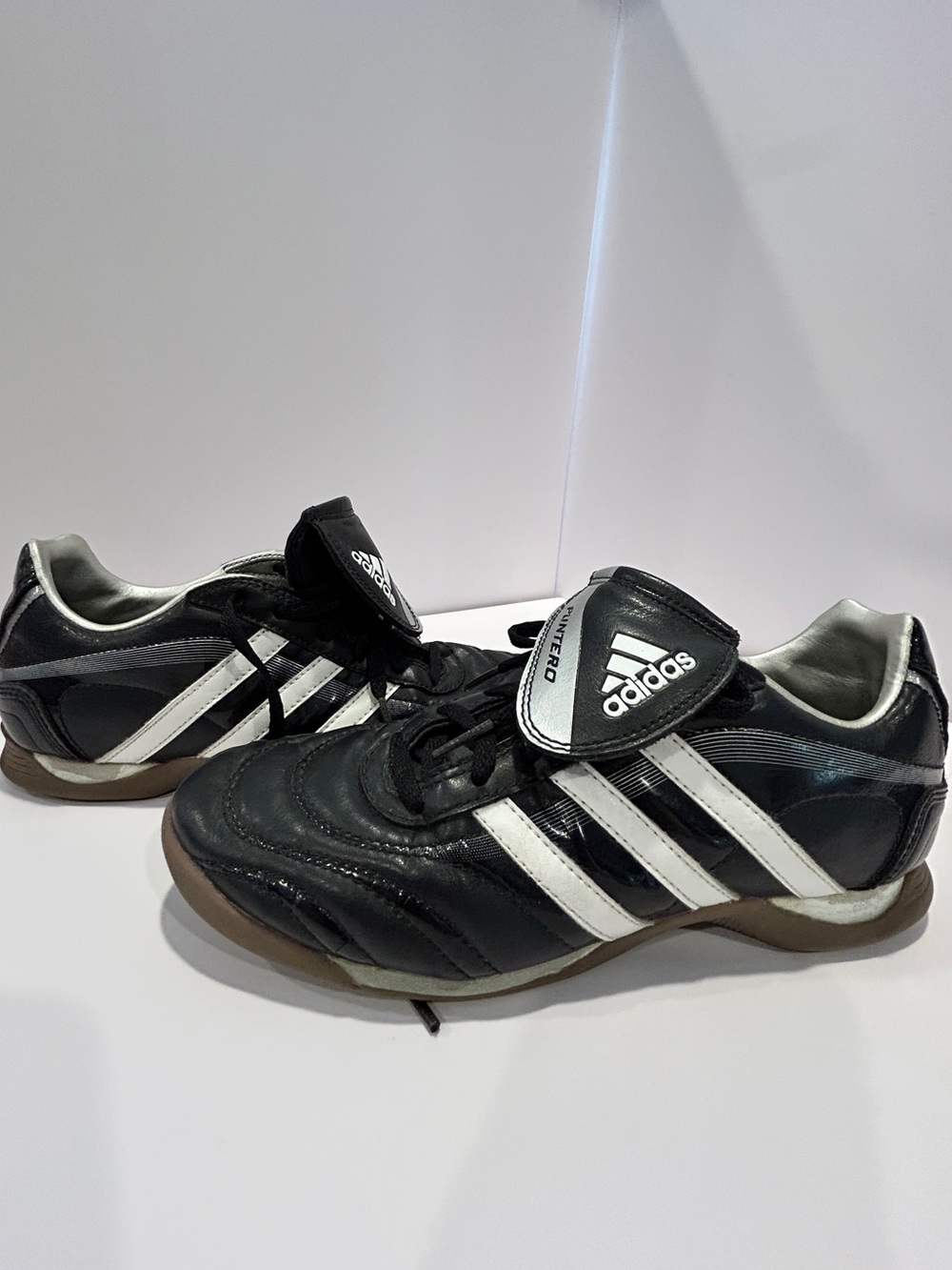 Vintage 2008 adidas Puntero Indoor Soccer Shoes Black White G01123 Size US 6